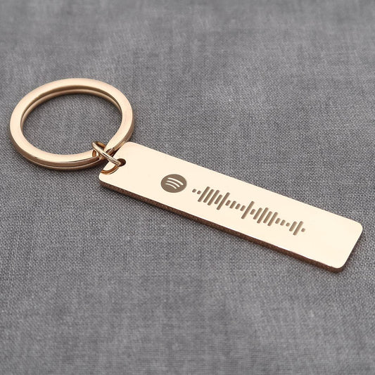 Wunderbar als Geschenk zum Jahrestag oder als Glücksbringer verschenken: Spotify Anhänger "Large" mit Barcode Deiner Playlist graviert in 4 Farben
